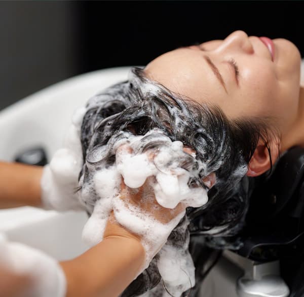 ¡Pide tu cita con Toño Peluqueros!